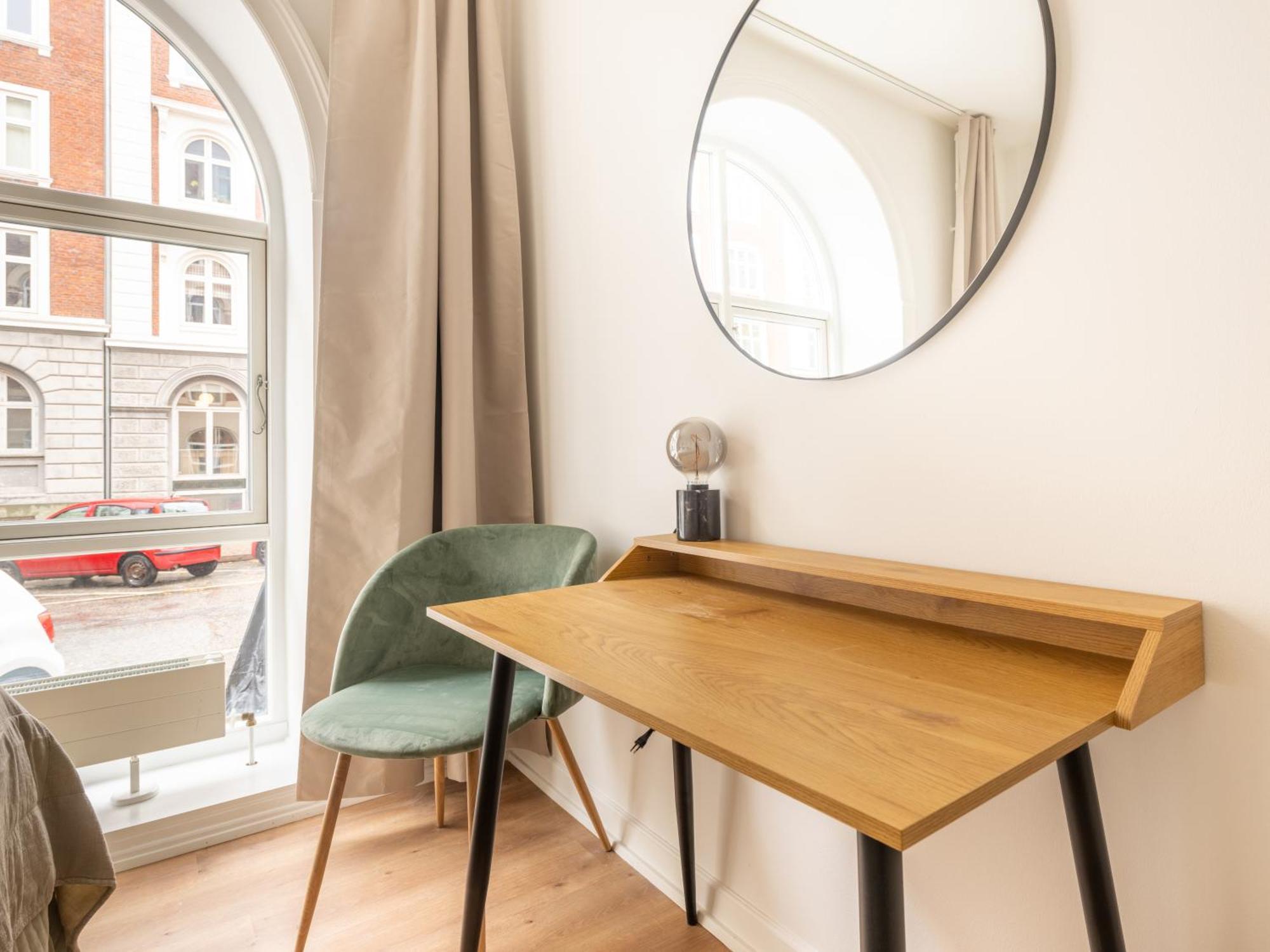 Sanders Noble - Fantastic 4-Bdr Apt In The Capital Копенгаген Экстерьер фото